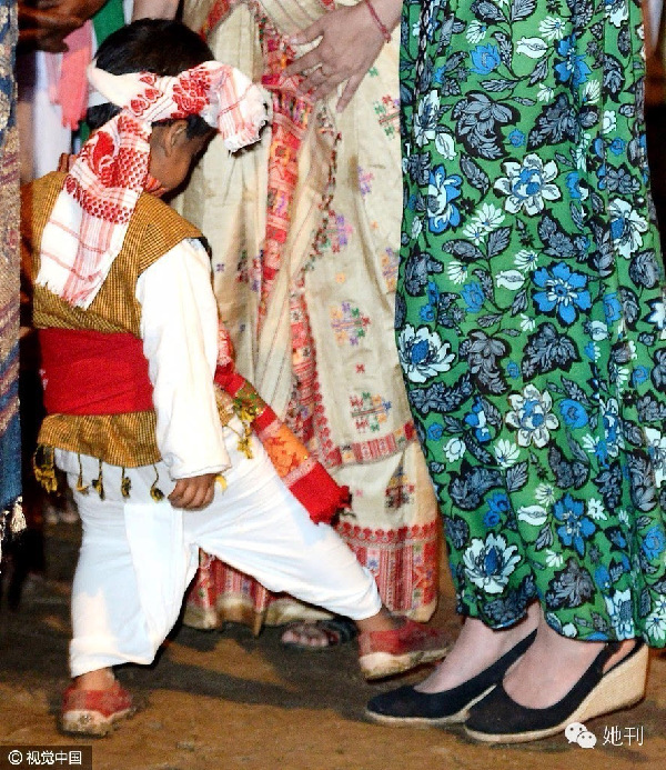 她貴比英女王，卻穿幾百塊的衣服美翻東南亞！