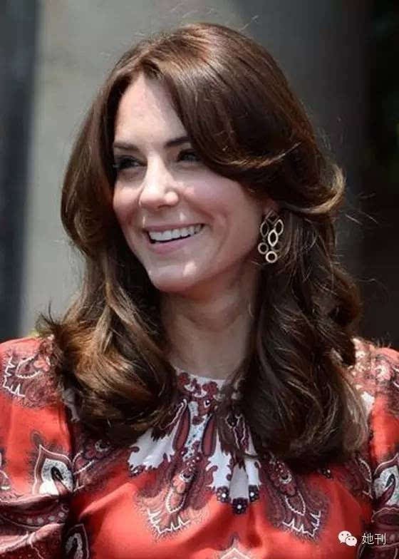 她貴比英女王，卻穿幾百塊的衣服美翻東南亞！