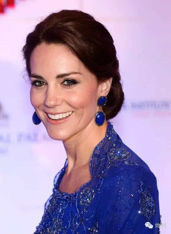 她貴比英女王，卻穿幾百塊的衣服美翻東南亞！