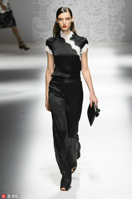 2018年時(shí)尚界刮起“中國(guó)風(fēng)”（組圖）