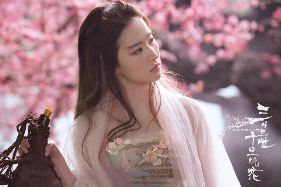 和春天合影：明星告訴你怎樣才是正確的打開(kāi)方式（組圖）