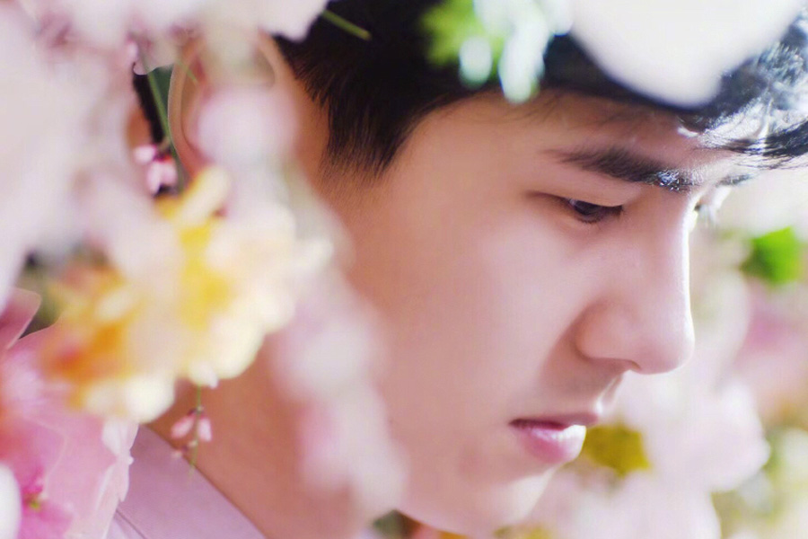 和春天合影：明星告訴你怎樣才是正確的打開(kāi)方式（組圖）