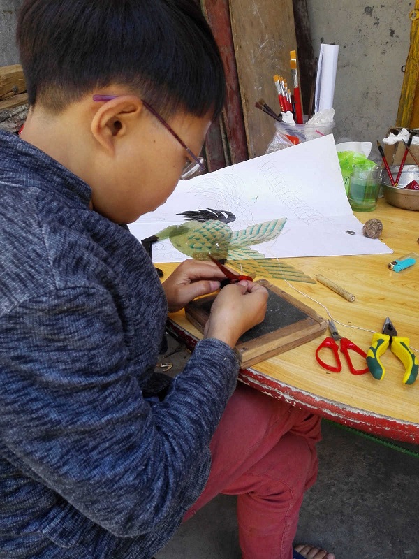 In small world, puppets bring big sense of mission