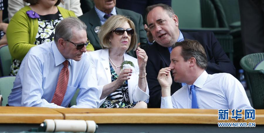 穆雷橫掃小德首奪溫網 結束英國77年等待